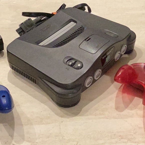 Nintendo 64 Console & 2 Controllers & Mario Kart N64 Game Authentic Original OEM - Picture 9 of 16